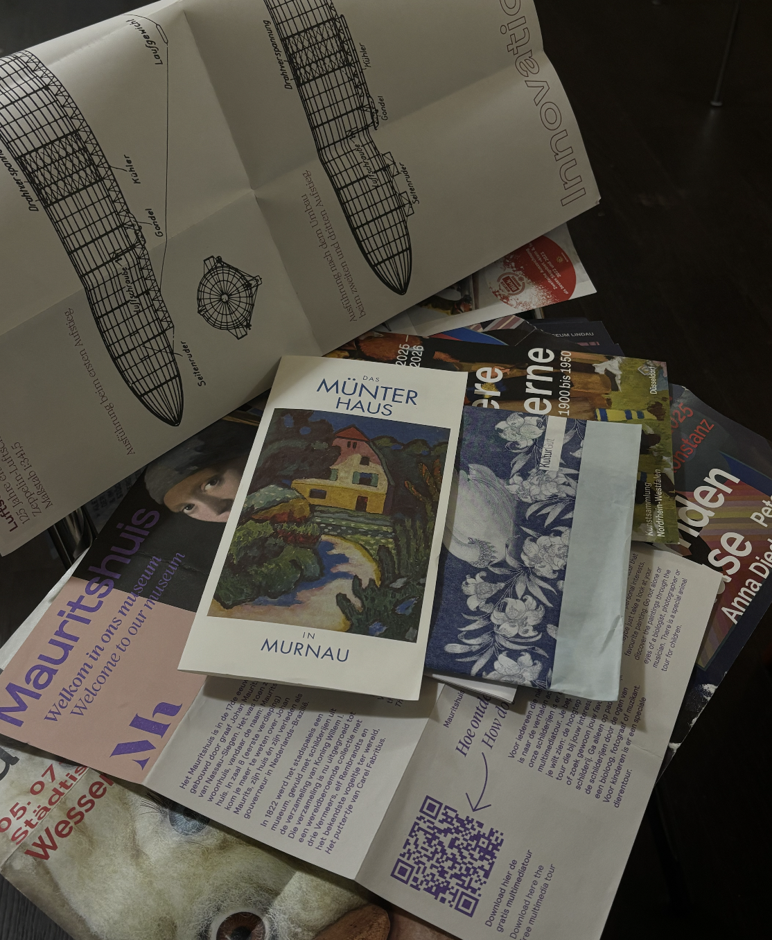 艺术书刊与展览手册，来自我们的日常灵感